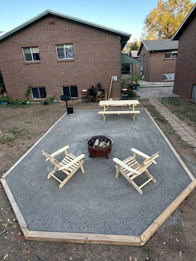 926 James Ct, Unit 2