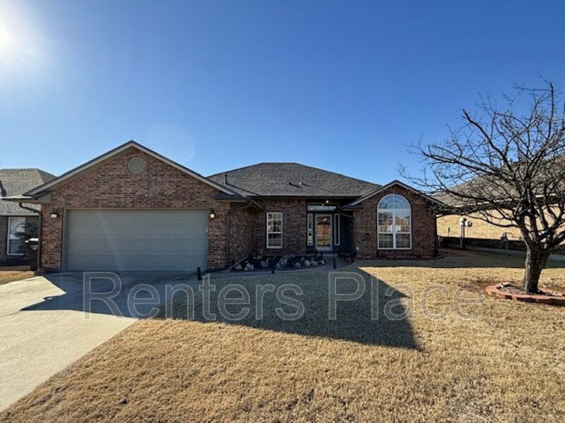 1705 Jordan Dr in Moore, OK - Building Photo