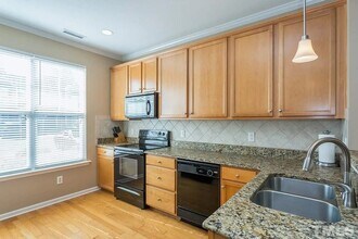 6717 Morgantown St in Raleigh, NC - Building Photo - Building Photo