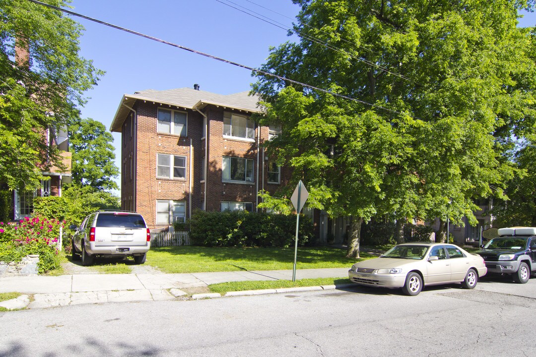 Hilltop Apartments in Nashville, TN - Building Photo