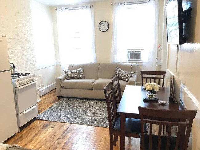 160 Endicott St, Unit Endicott Street 4R in Boston, MA - Building Photo - Building Photo