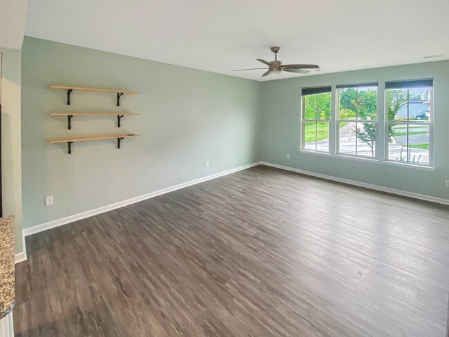 16512 Thornapple Aly in Moseley, VA - Building Photo - Building Photo