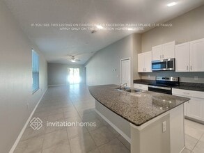 2250 Jungle Dr in Ruskin, FL - Building Photo - Building Photo