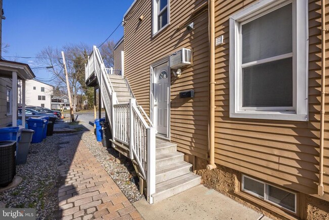 213 Chester Ave in Moorestown, NJ - Building Photo - Building Photo