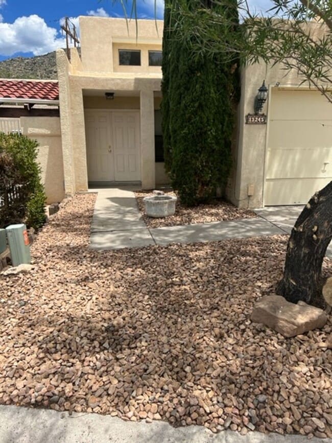 13245 Executive Ridge Dr NE in Albuquerque, NM - Building Photo - Building Photo