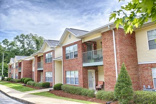 Forest Trail Apartment Homes