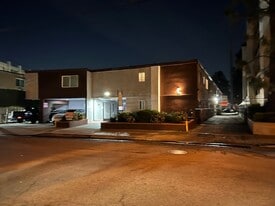 Arch Sunset Apartments in Studio City, CA - Building Photo
