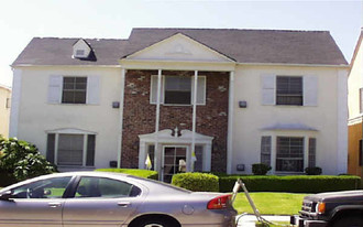 727 S Mansfield Ave in Los Angeles, CA - Building Photo