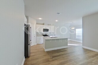 1514 Cannes Ave in Zachary, LA - Building Photo - Building Photo