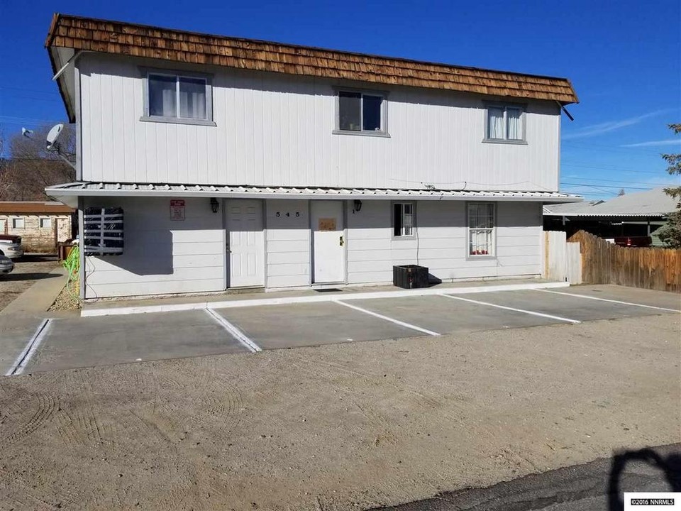 545 J St in Hawthorne, NV - Building Photo