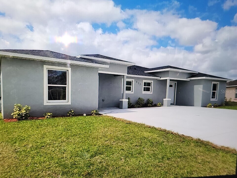 833 Ognon Ct in Poinciana, FL - Building Photo