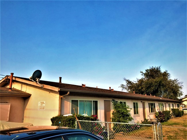 212 N O St in Lompoc, CA - Building Photo - Building Photo