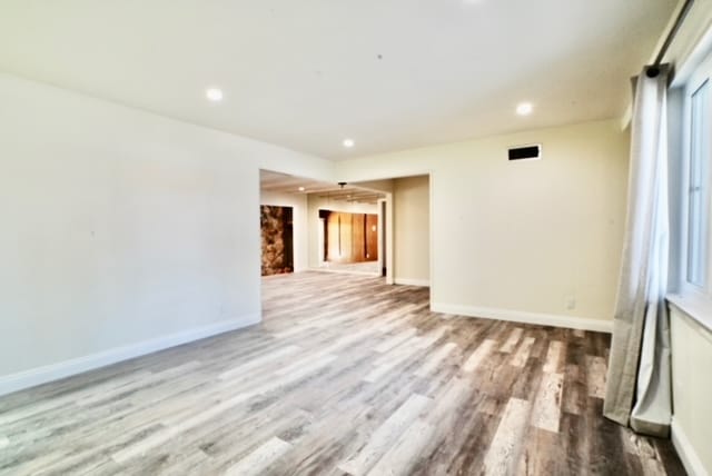 22148 Welby Way in Woodland Hills, CA - Building Photo - Building Photo