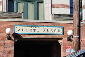 Alcott Place Apartments in Baltimore, MD - Foto de edificio - Building Photo