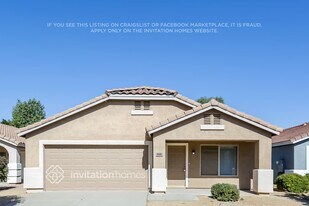 900 E Jasper Dr in Gilbert, AZ - Building Photo