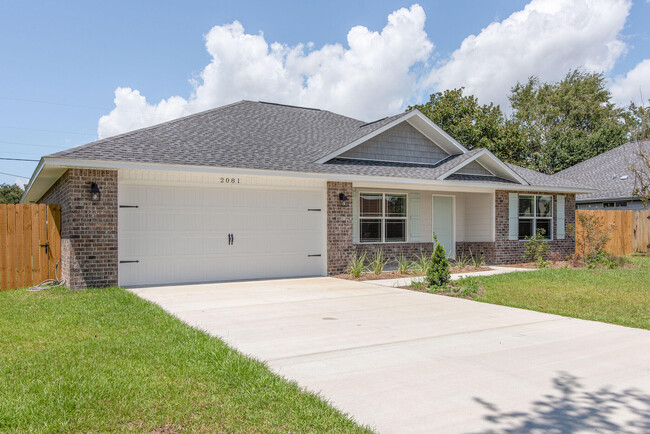 2081 Bella Breeze Ct in Navarre, FL - Building Photo - Building Photo