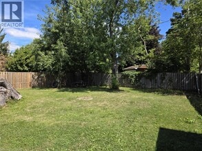 1673 Fairview Rd in Cambridge, ON - Building Photo - Building Photo