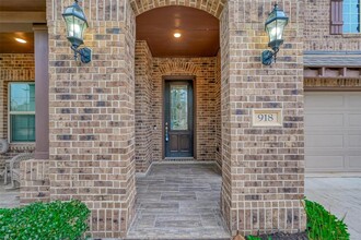 918 Georgia Blue Dr in Richmond, TX - Foto de edificio - Building Photo