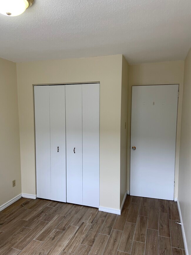9 Balfour Cres in Kitchener, ON - Building Photo - Building Photo