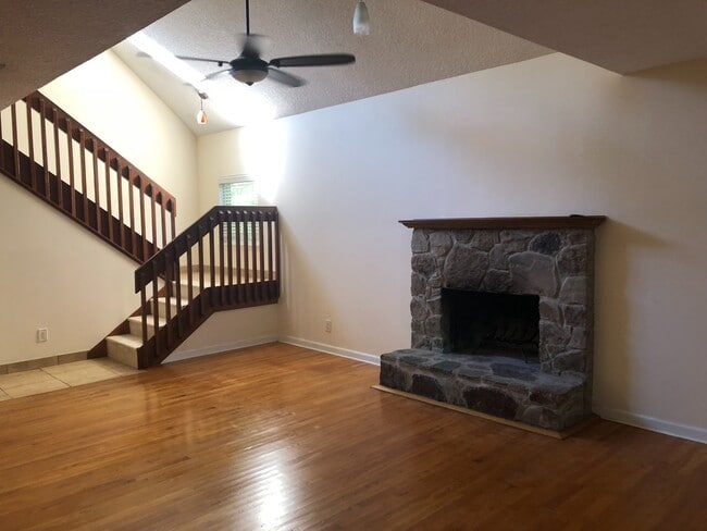 1115 Hamlet Ct in Neptune Beach, FL - Building Photo - Building Photo