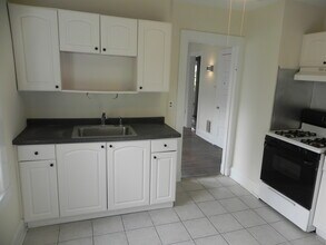 186 Grasmere Ave in Fairfield, CT - Building Photo - Building Photo