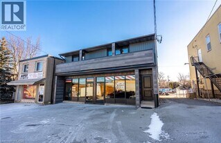 4289 Mountain St in Lincoln, ON - Building Photo