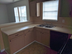 2355 Wellington Cir in Lithonia, GA - Building Photo - Building Photo