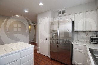 2522 E Don Carlos Ave in Tempe, AZ - Foto de edificio - Building Photo