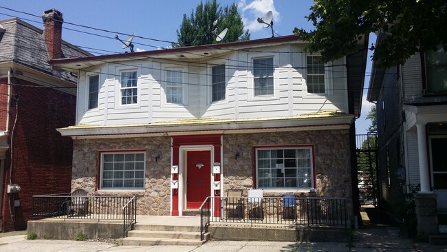 433 E 1st St, Unit C in Birdsboro, PA - Building Photo - Building Photo