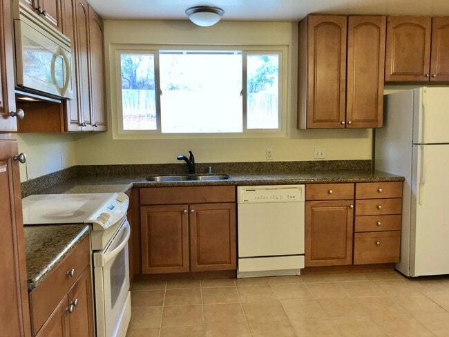 774 Park Way in South San Francisco, CA - Building Photo - Building Photo