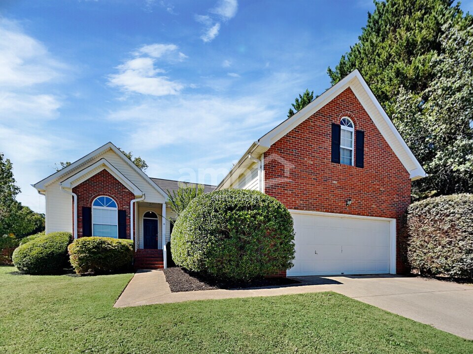 104 Windy Meadow Way in Simpsonville, SC - Building Photo