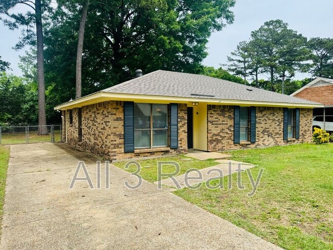 4107 Beardsley Dr in Montgomery, AL - Building Photo - Building Photo