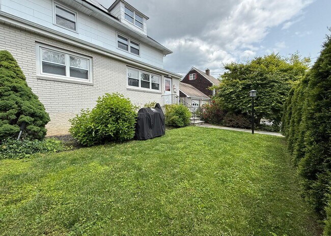 411 4th St in Mamaroneck, NY - Building Photo - Building Photo