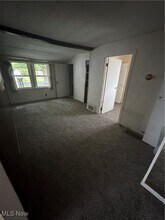 28 Ledgewood Dr in Bedford, OH - Building Photo - Building Photo