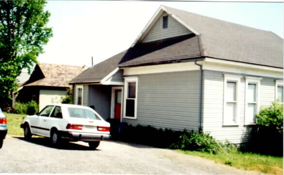 7348 Healdsburg Ave in Sebastopol, CA - Building Photo