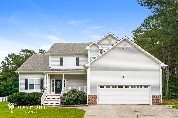 128 E Trafalgar Ct in Clayton, NC - Building Photo