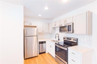 5609 Ross Ave in Dallas, TX - Building Photo - Building Photo