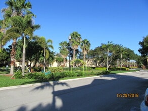 3370 NE 14th Dr in Homestead, FL - Foto de edificio - Building Photo