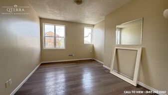 49 Eversfield Rd in Toronto, ON - Building Photo