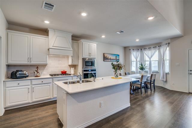 3943 Sidney Ln in Heath, TX - Foto de edificio