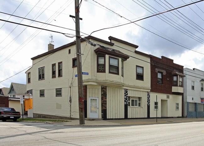 Storefront + 5 Apartments