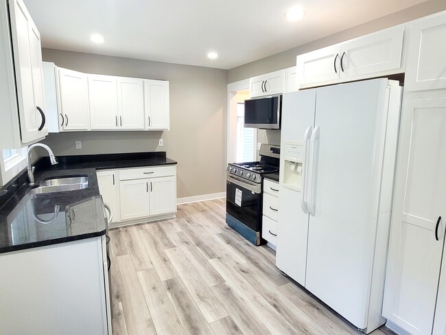 property at 3052 Burlingame Ave SW