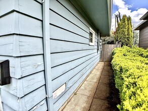 5404 NE 54th Ave in Portland, OR - Building Photo - Building Photo