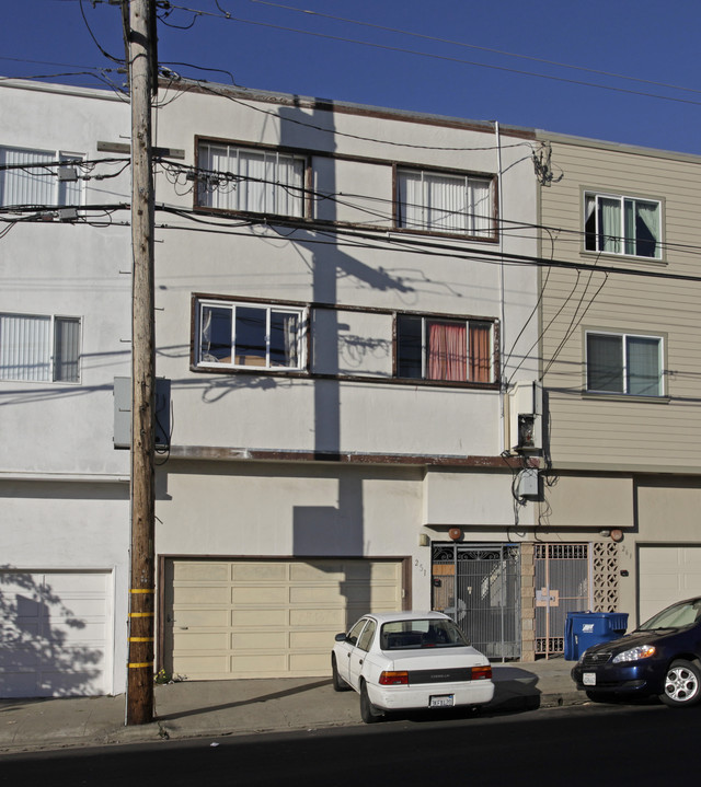 251 Price St in Daly City, CA - Building Photo