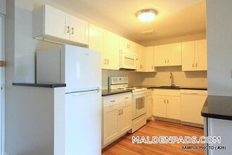 134 Summer St, Unit 15 in Malden, MA - Foto de edificio - Building Photo