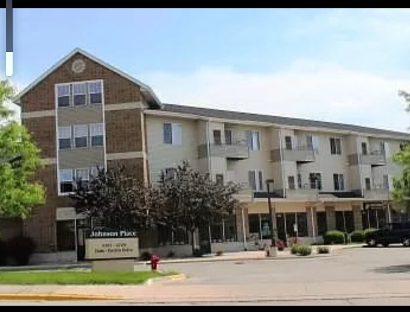 4700 Dale St in McFarland, WI - Building Photo