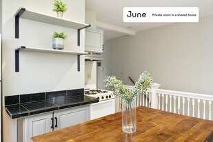 Room in Shared 6 bed/2 bath home in Boston, MA - Building Photo