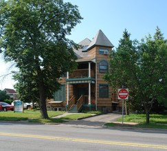 416 E Huron St in Ann Arbor, MI - Building Photo - Building Photo