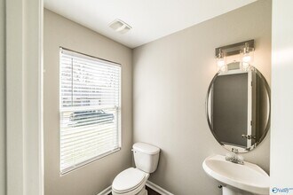217 Whitestone Dr NE in Huntsville, AL - Building Photo - Building Photo