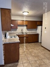 2510 Holmes St in Rockford, IL - Building Photo - Building Photo